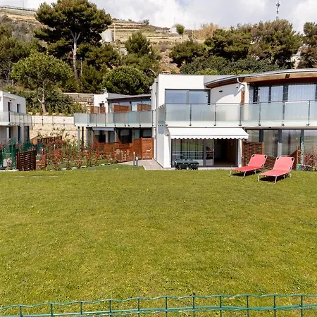 Guesthost - Aregai Marina Exclusive Seaside Santo Stefano al Mare