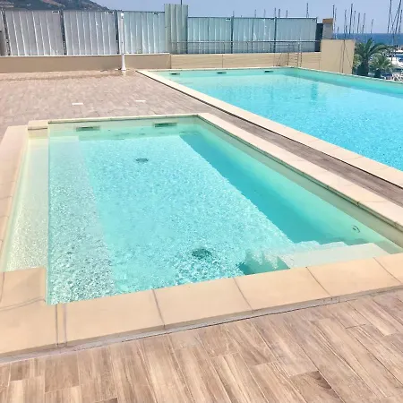 Guesthost - Aregai Marina Exclusive Seaside Daire Santo Stefano al Mare