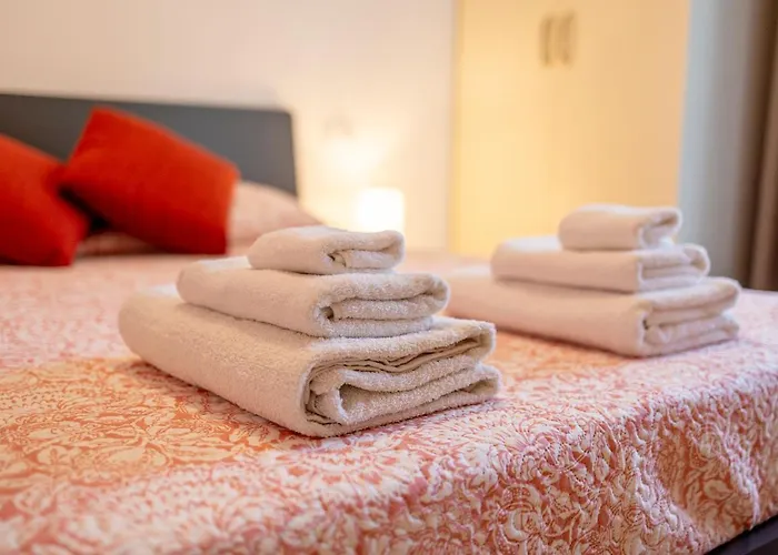 Guesthost - Aregai Marina Exclusive Seaside Appartement *