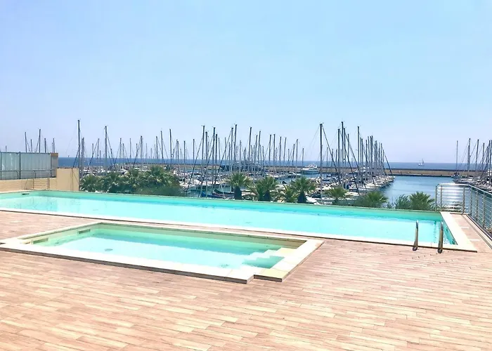 Guesthost - Aregai Marina Exclusive Seaside Appartement *