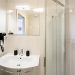 Guesthost - Aregai Marina Exclusive Seaside Apartment *