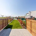 Guesthost - Aregai Marina Exclusive Seaside Apartment Santo Stefano al Mare