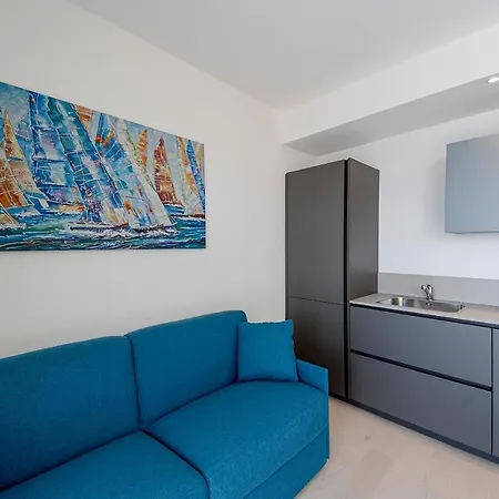 Aregai Marina Exclusive Seaside *